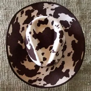 Wyeth by Todd Magill | Accessories | Rare Wyeth Cowspot  display picture 2